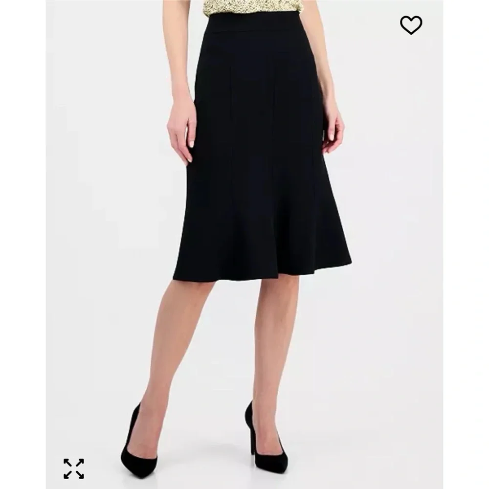 ❤️ Worthington Black Trumpet Flounce Suit Skirt